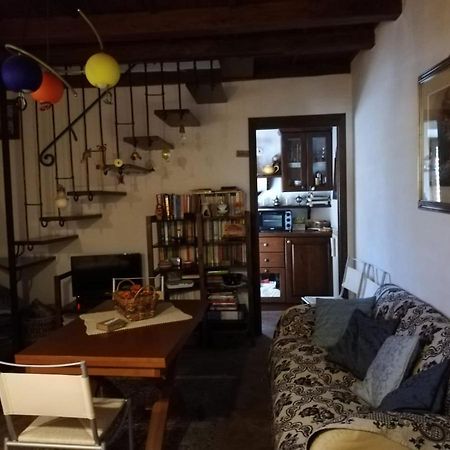 Il Caminetto Apartment ปราโตแวคคิโอ ภายนอก รูปภาพ